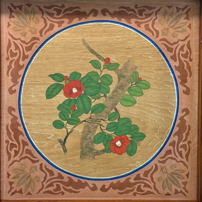 日光金谷ホテル小食堂天井画_紅椿絵